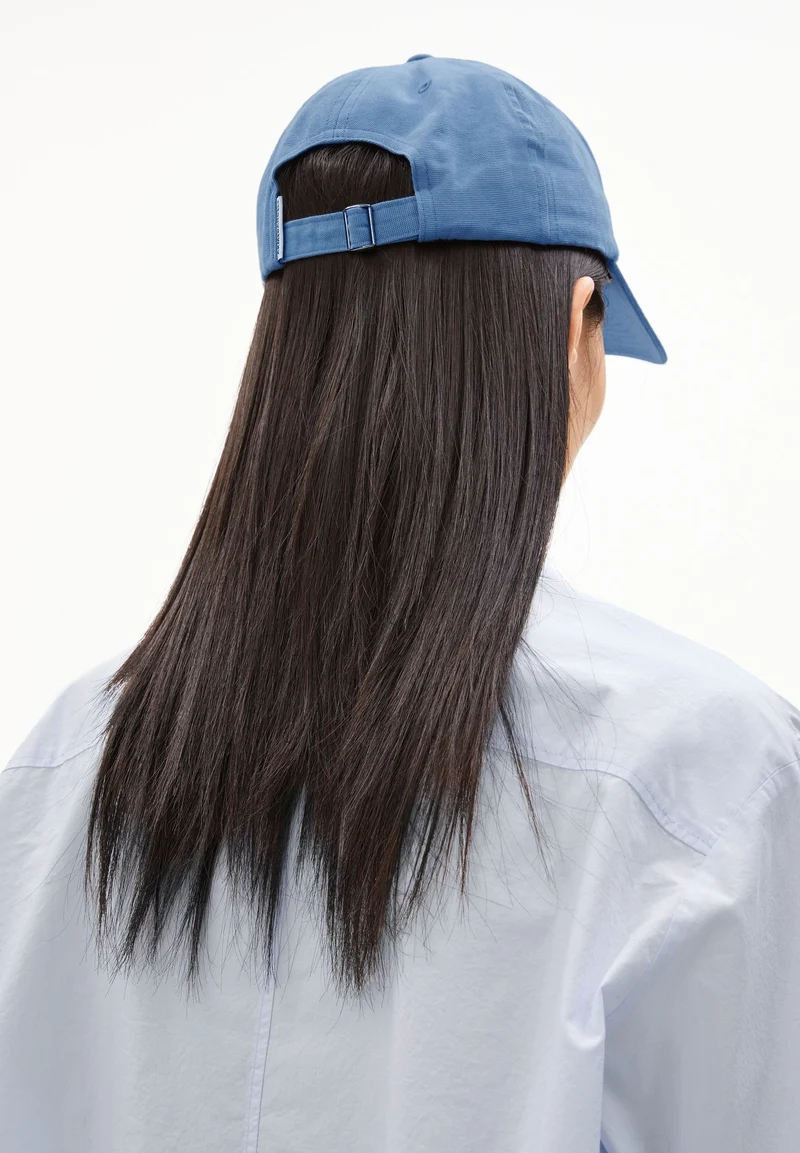 YENAAS BOLD KAPPE | vintage blue