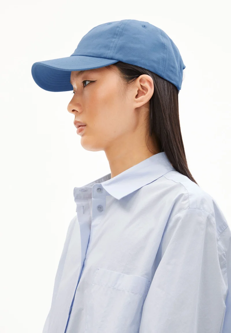 YENAAS BOLD KAPPE | vintage blue