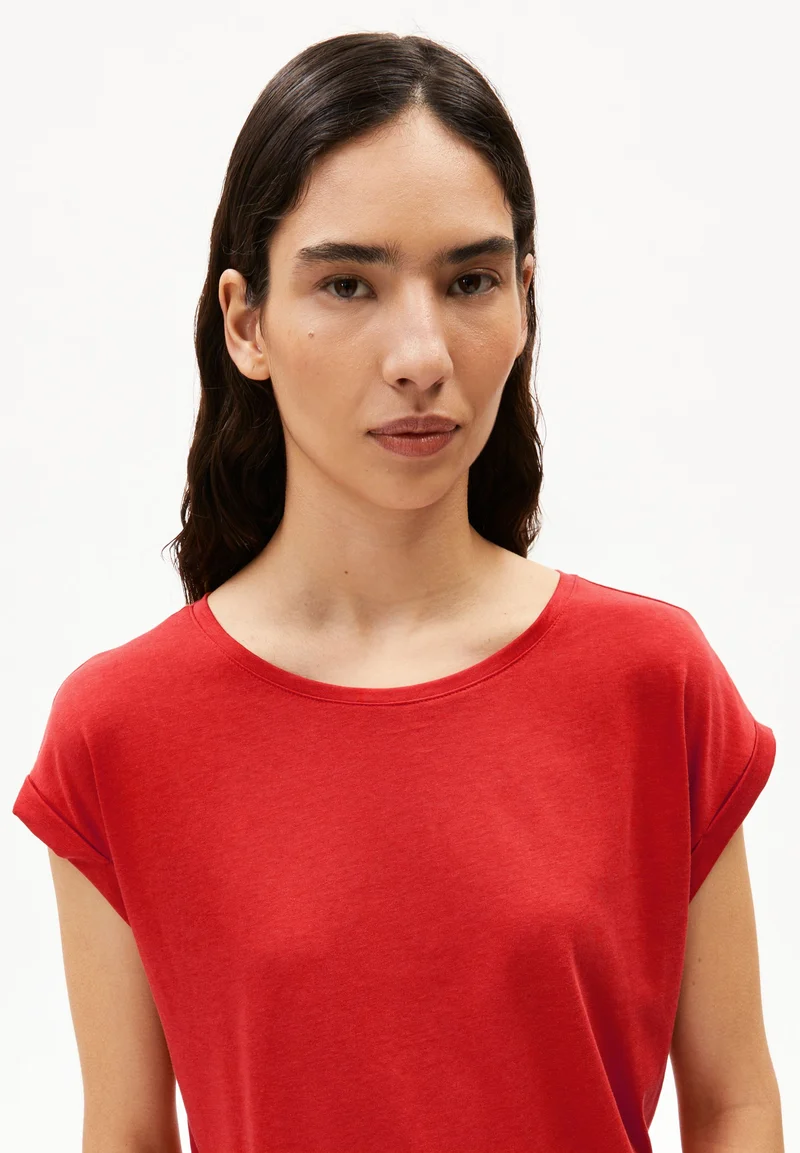 JILAANA T-SHIRT | coral blush