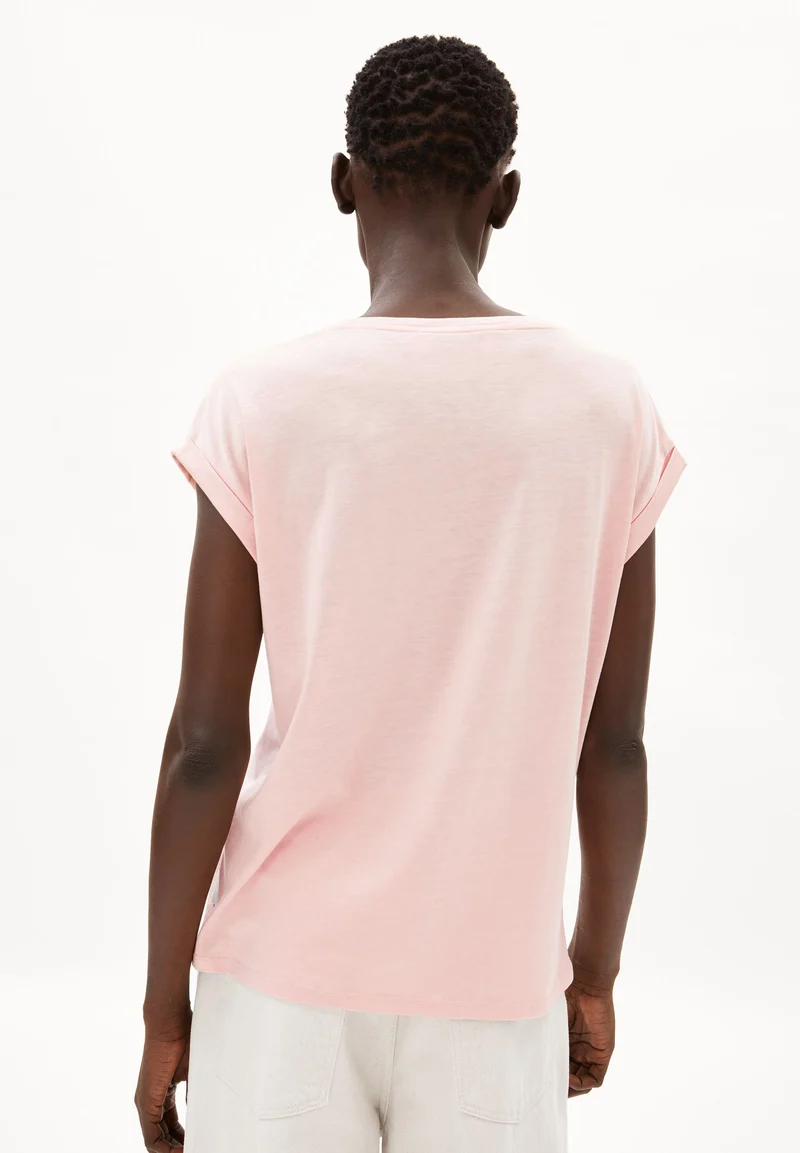 JILAANA T-SHIRT | rosalilly
