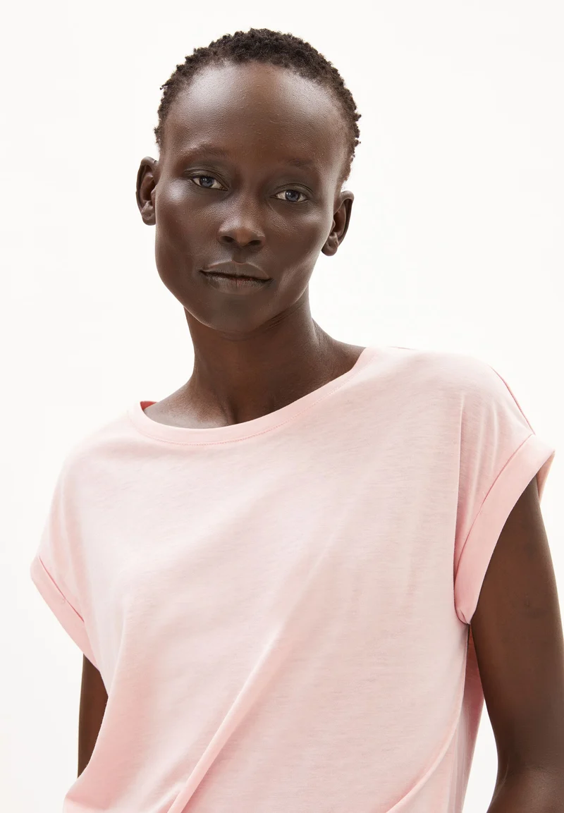 JILAANA T-SHIRT | rosalilly