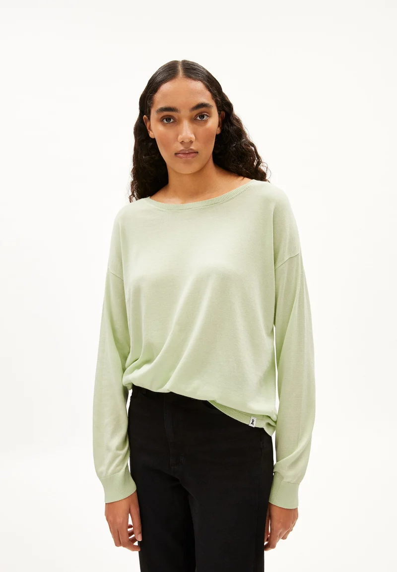 LAARNI | pastel green