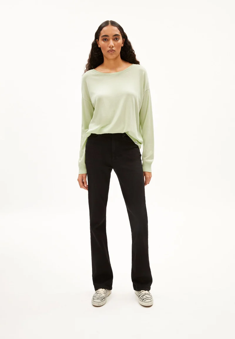 LAARNI | pastel green