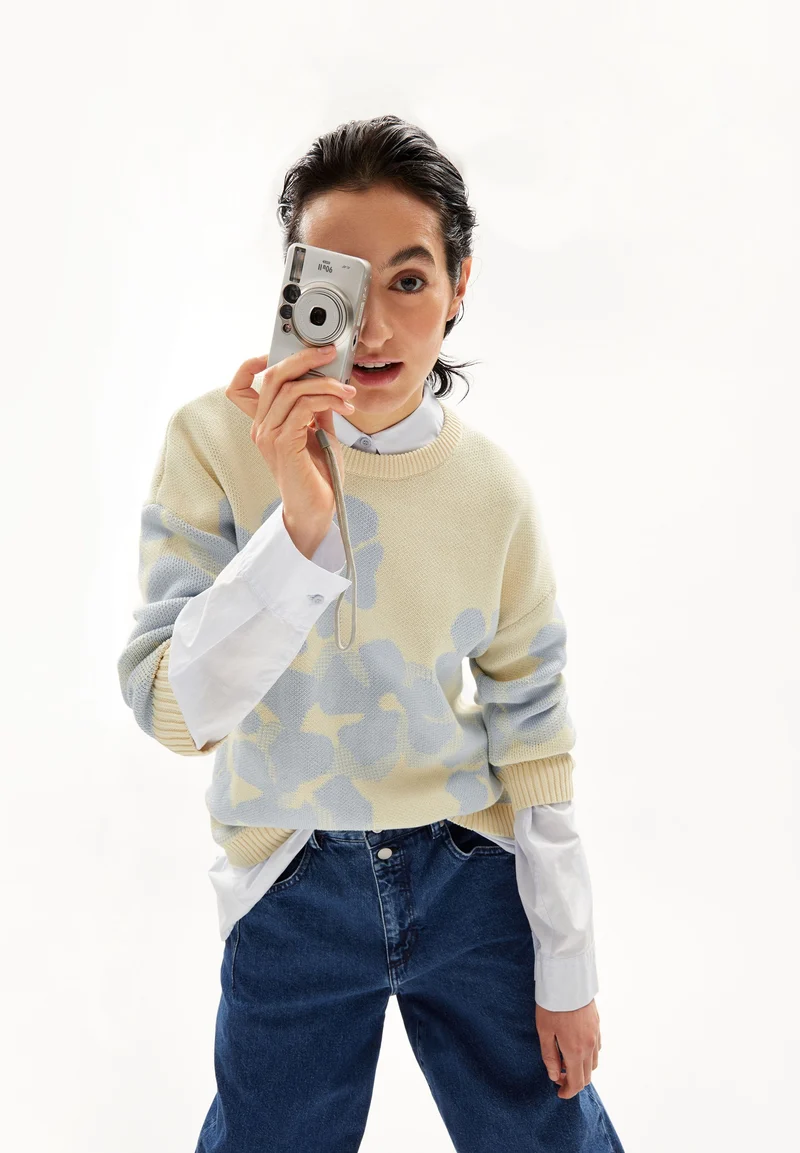 OLESSYAA AQUA FLORAL | oatmilk-morning sky