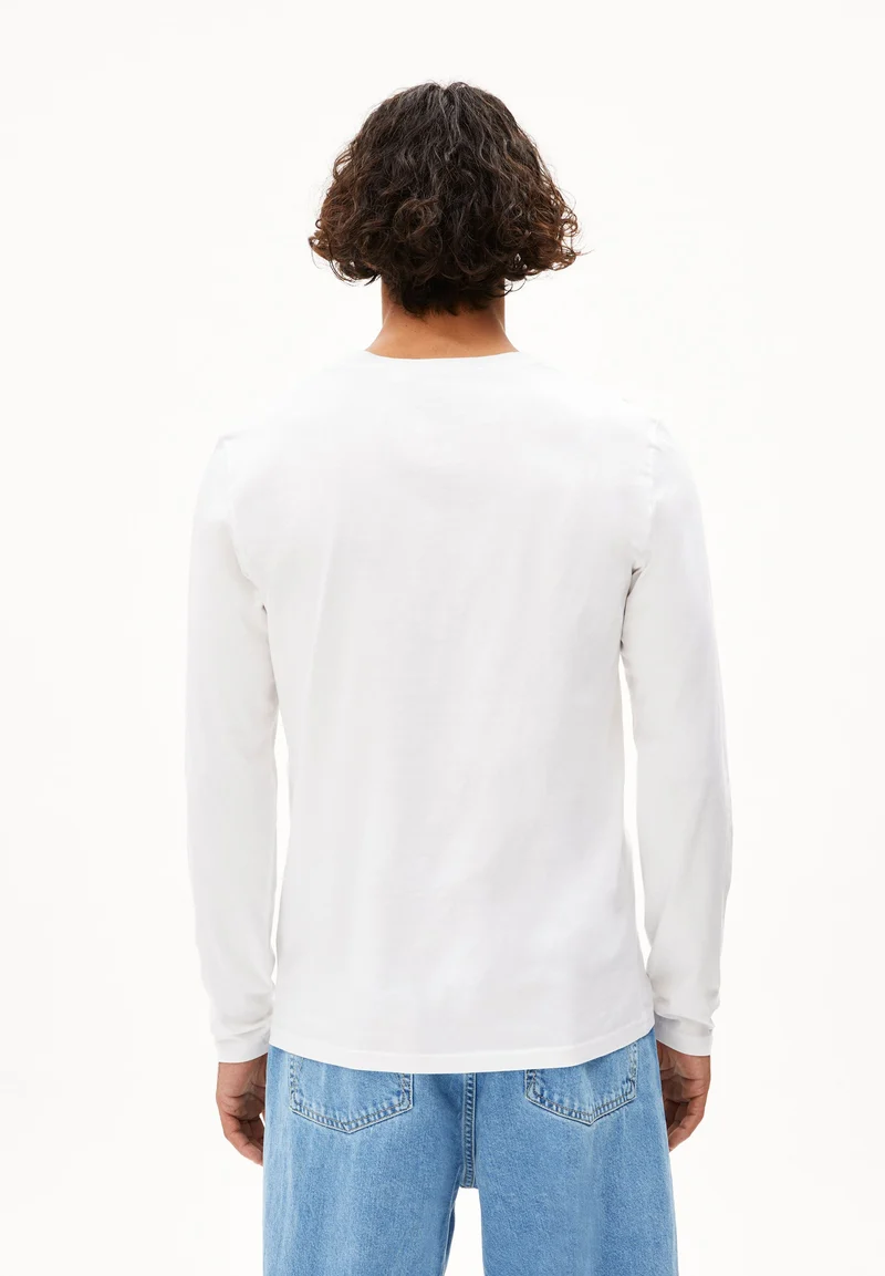 JAAMES LONGSLEEVE | white