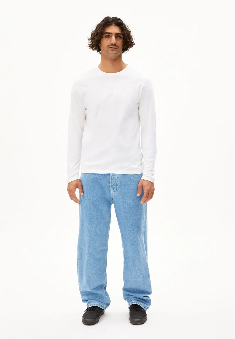 JAAMES LONGSLEEVE | white