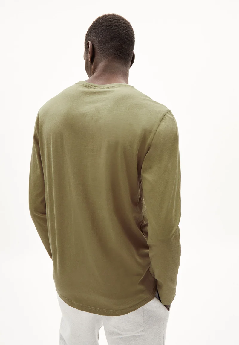 JAAMES LONGSLEEVE | oliva