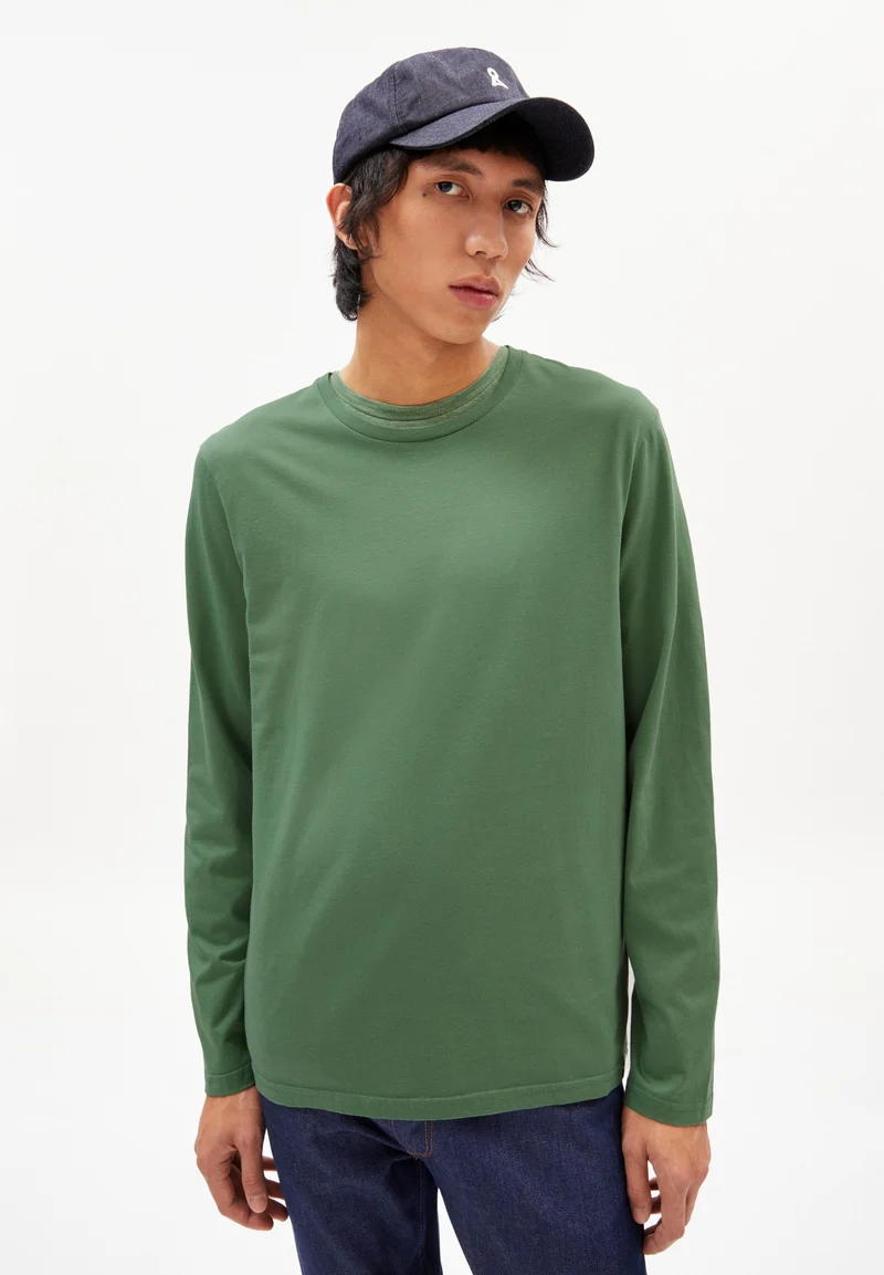 JAAMES LONGSLEEVE | myrtales