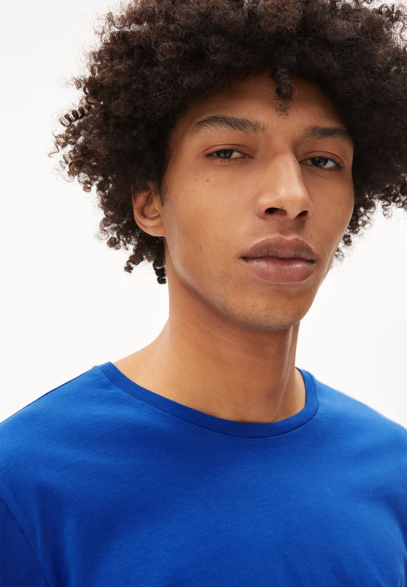JAAMES LONGSLEEVE | dynamo blue