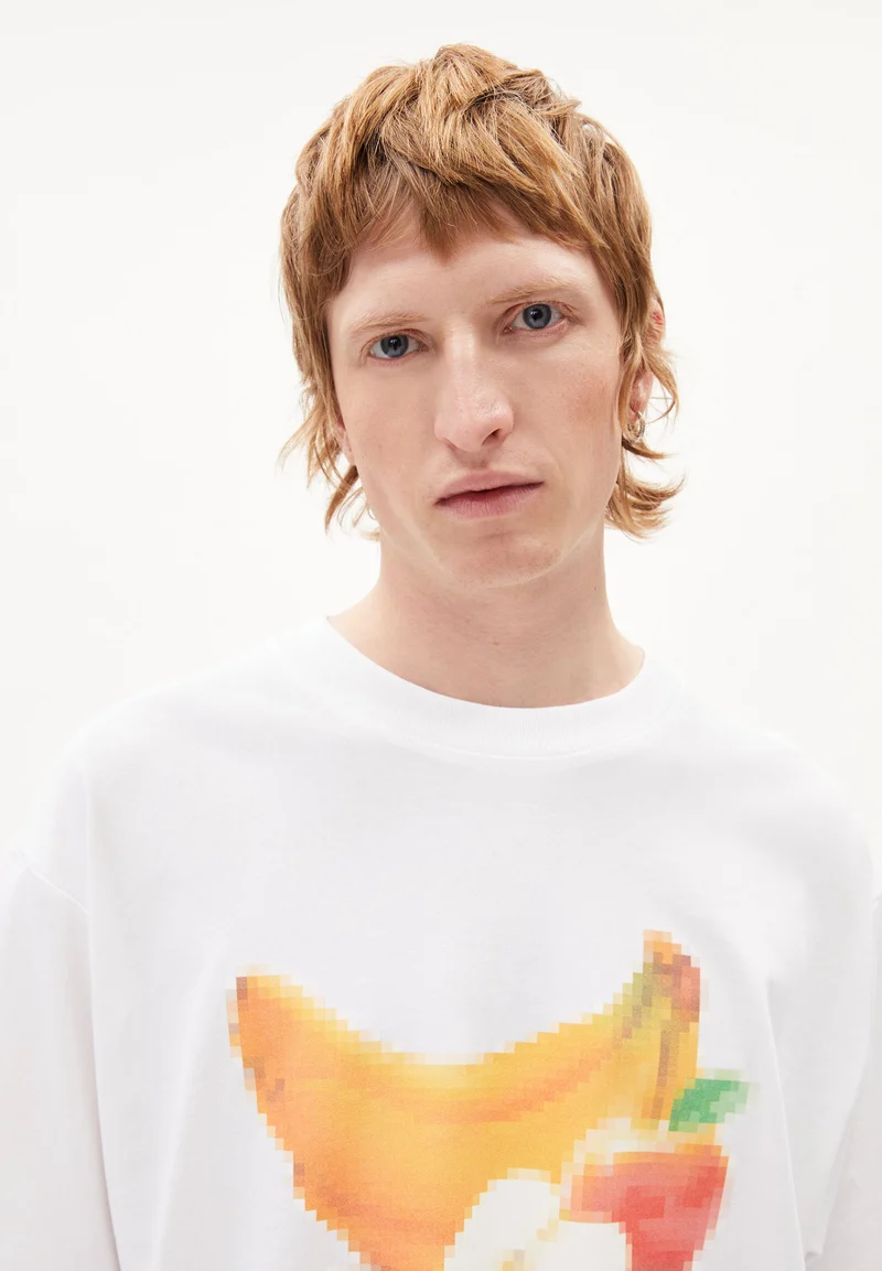 OLAAN PIXXEL FRUITS | white
