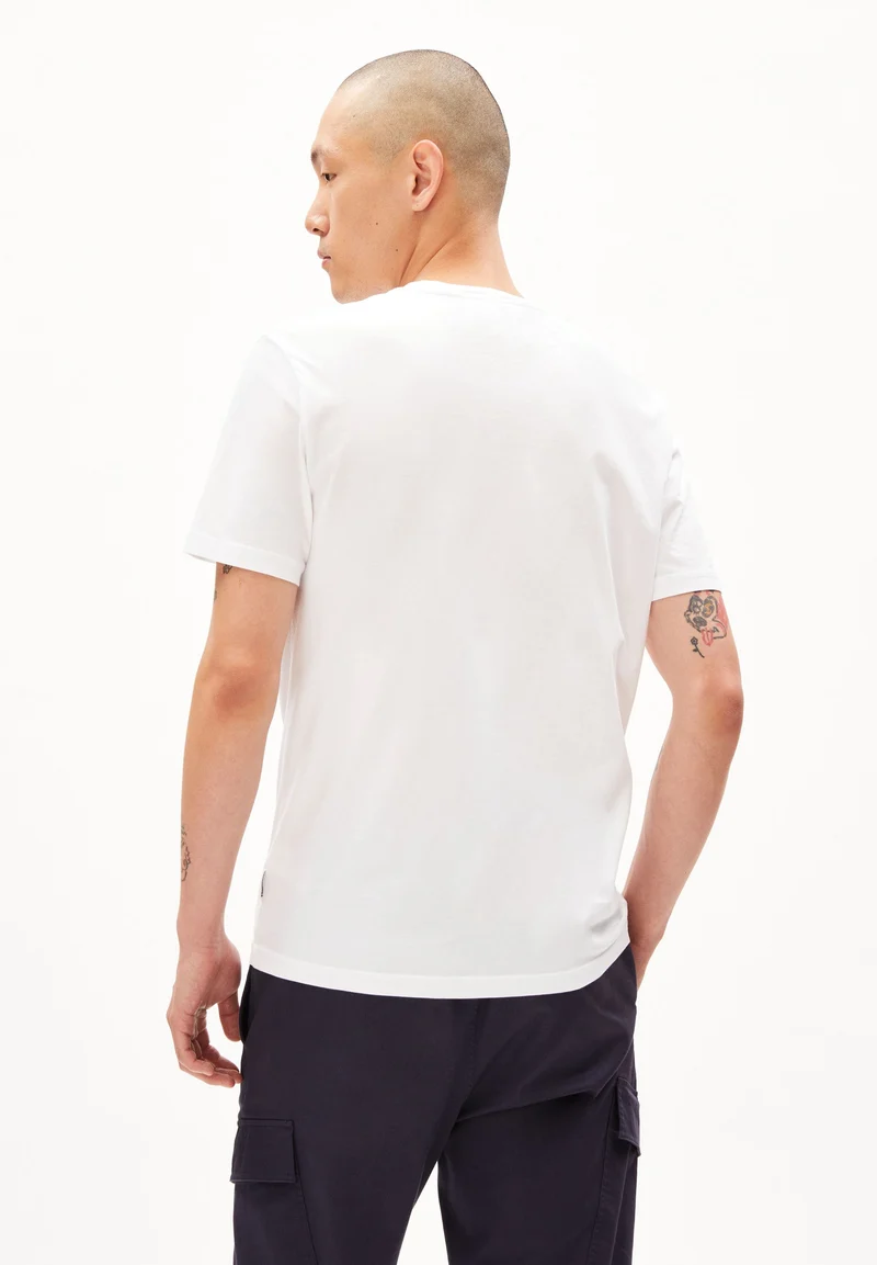 JAAMES V-NECK | white