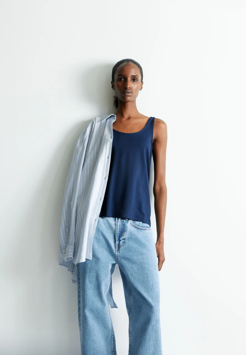 ASHRAANI SOLID | blue noon