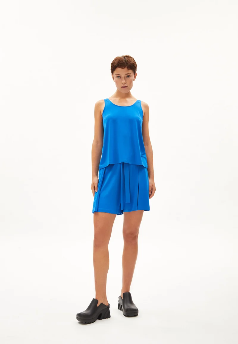 ASHRAANI SOLID | warm blue
