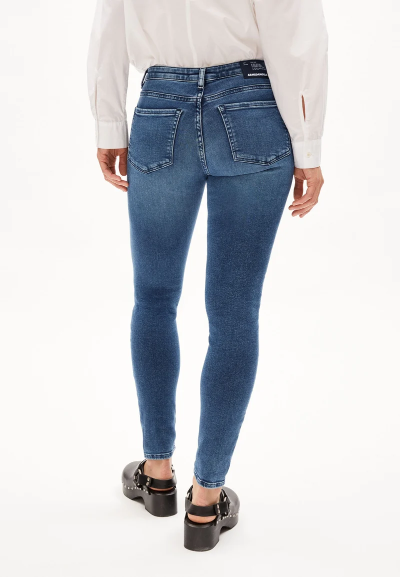 TILLAA X STRETCH | galaxy blue