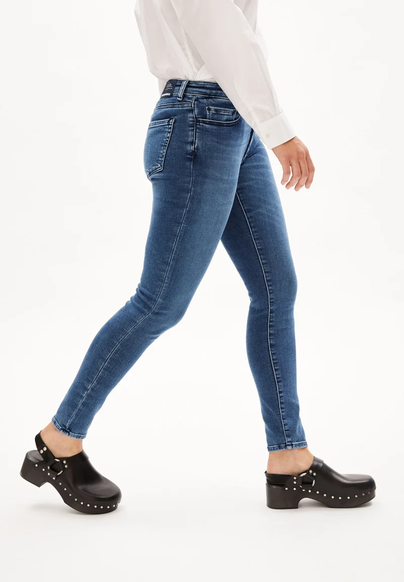 TILLAA X STRETCH | galaxy blue