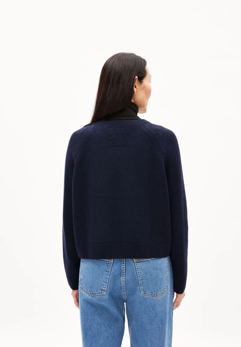 DILIRIAA REGLANA STRICKPULLOVER | night sky