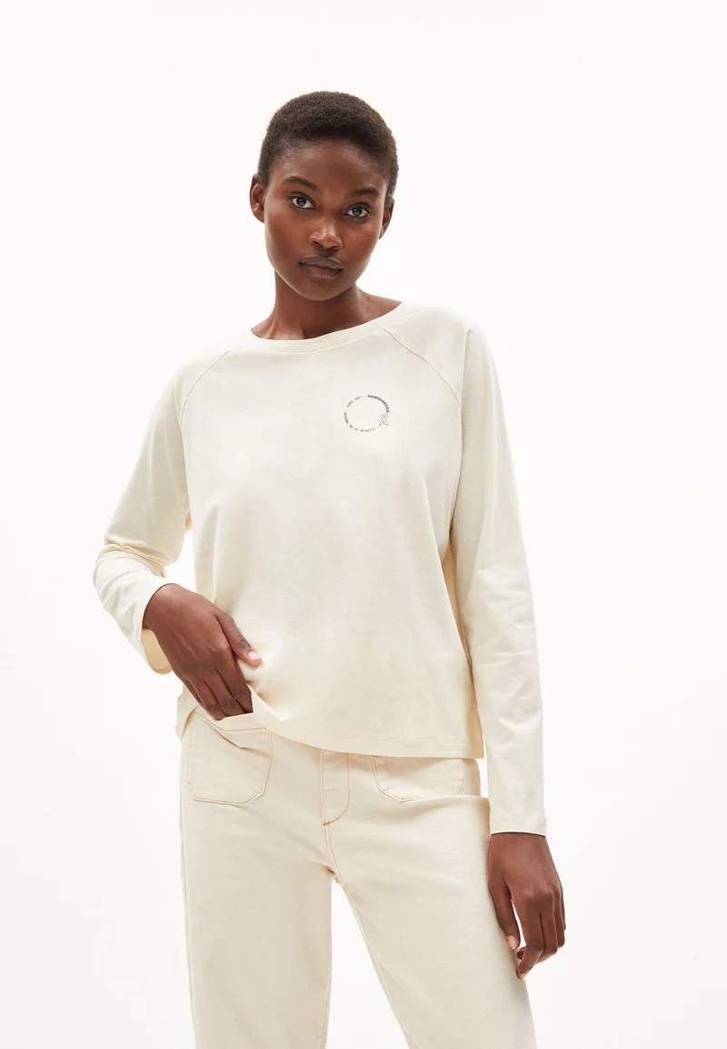 AMELIAA CIRCLE | oatmilk