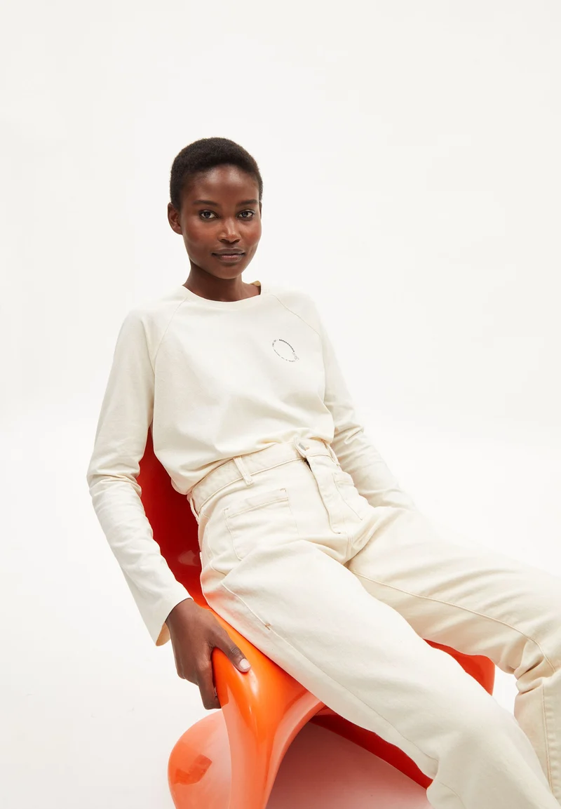 AMELIAA CIRCLE | oatmilk