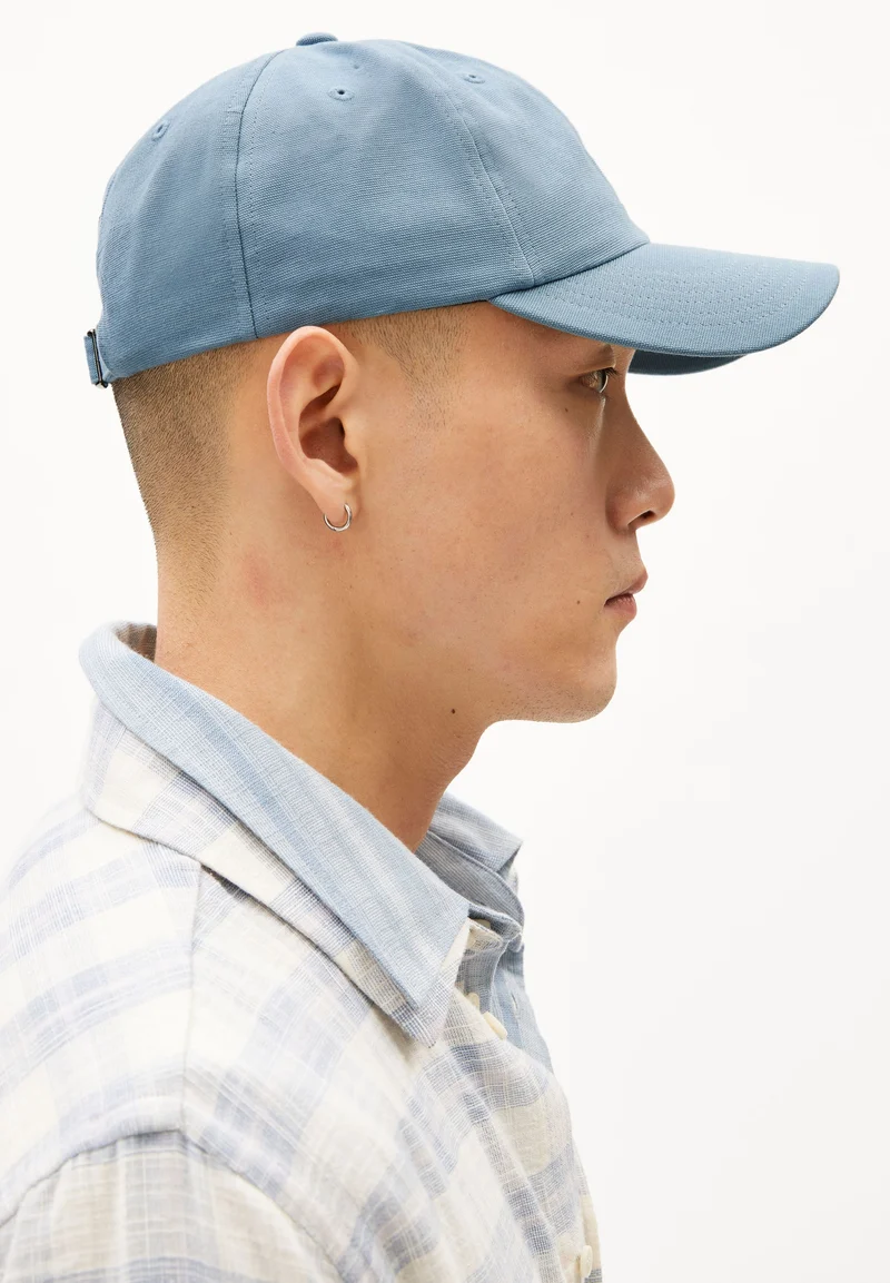 YENAAS BOLD KAPPE | pigment blue