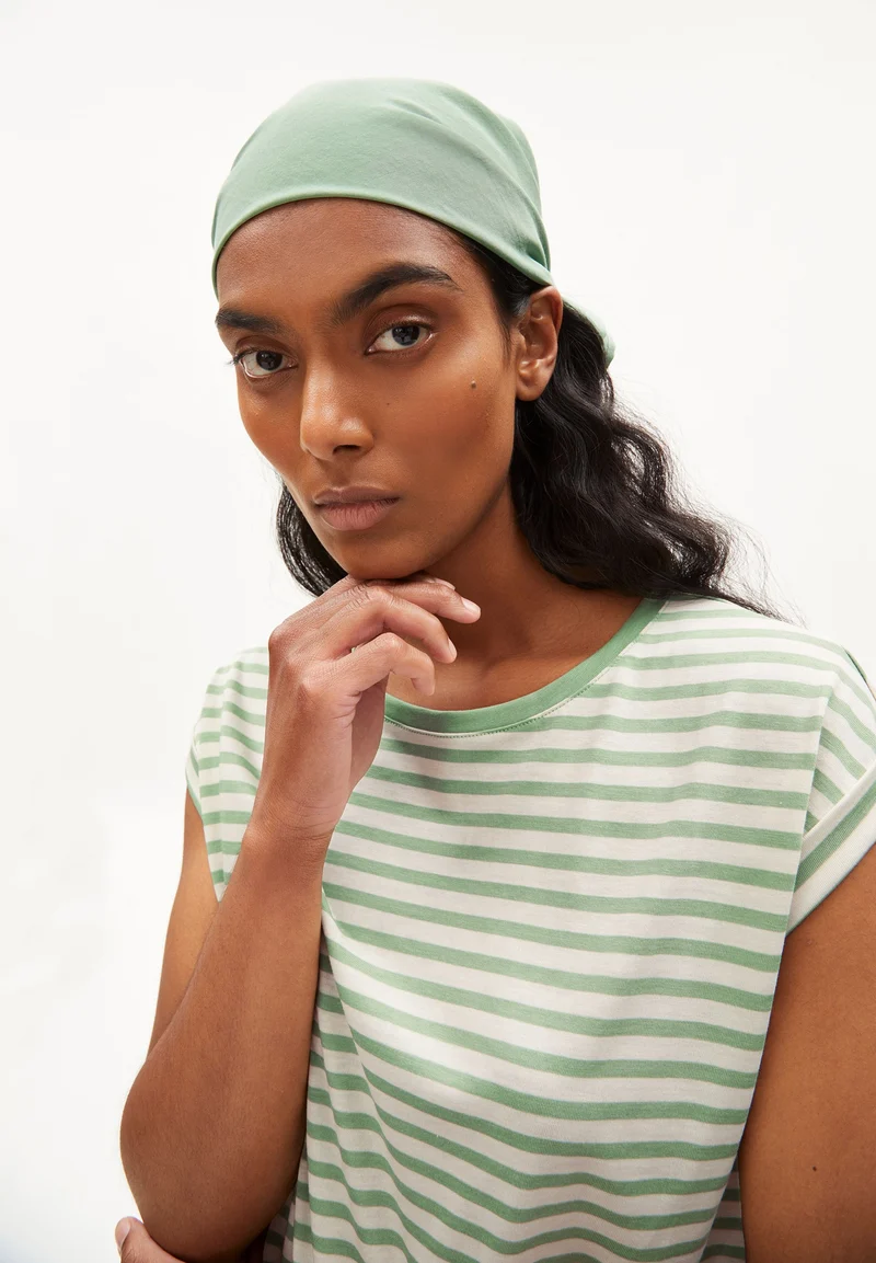 JILAANA STRIPES | smith green-oatmilk