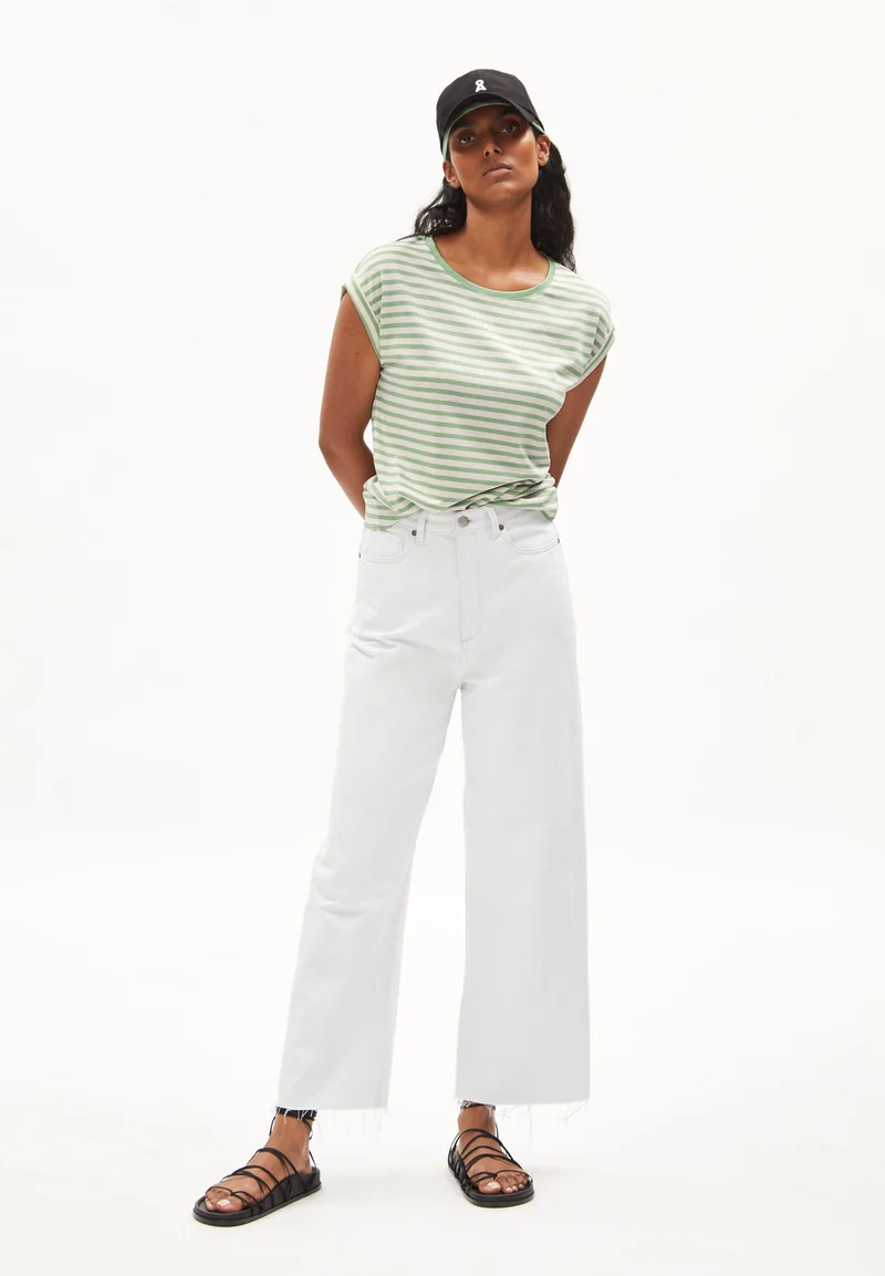 JILAANA STRIPES | smith green-oatmilk