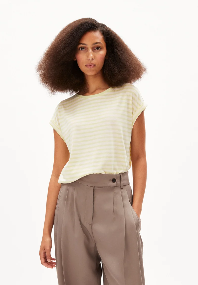 JILAANA STRIPES