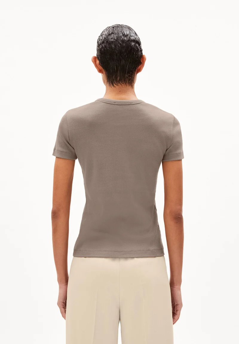 KARDAA T-SHIRT | muddy water