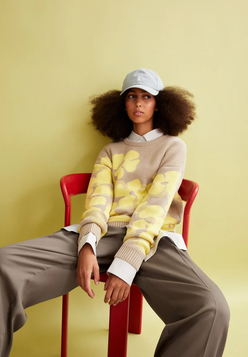 OLESSYAA AQUA FLORAL | sand stone-armedangels yellow light