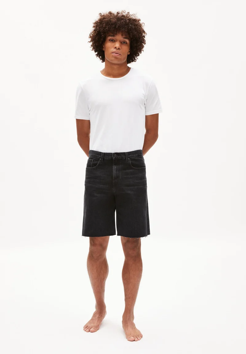 AASKO | worn out black