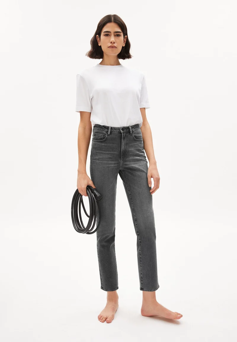 LEJAANI | worn stone grey