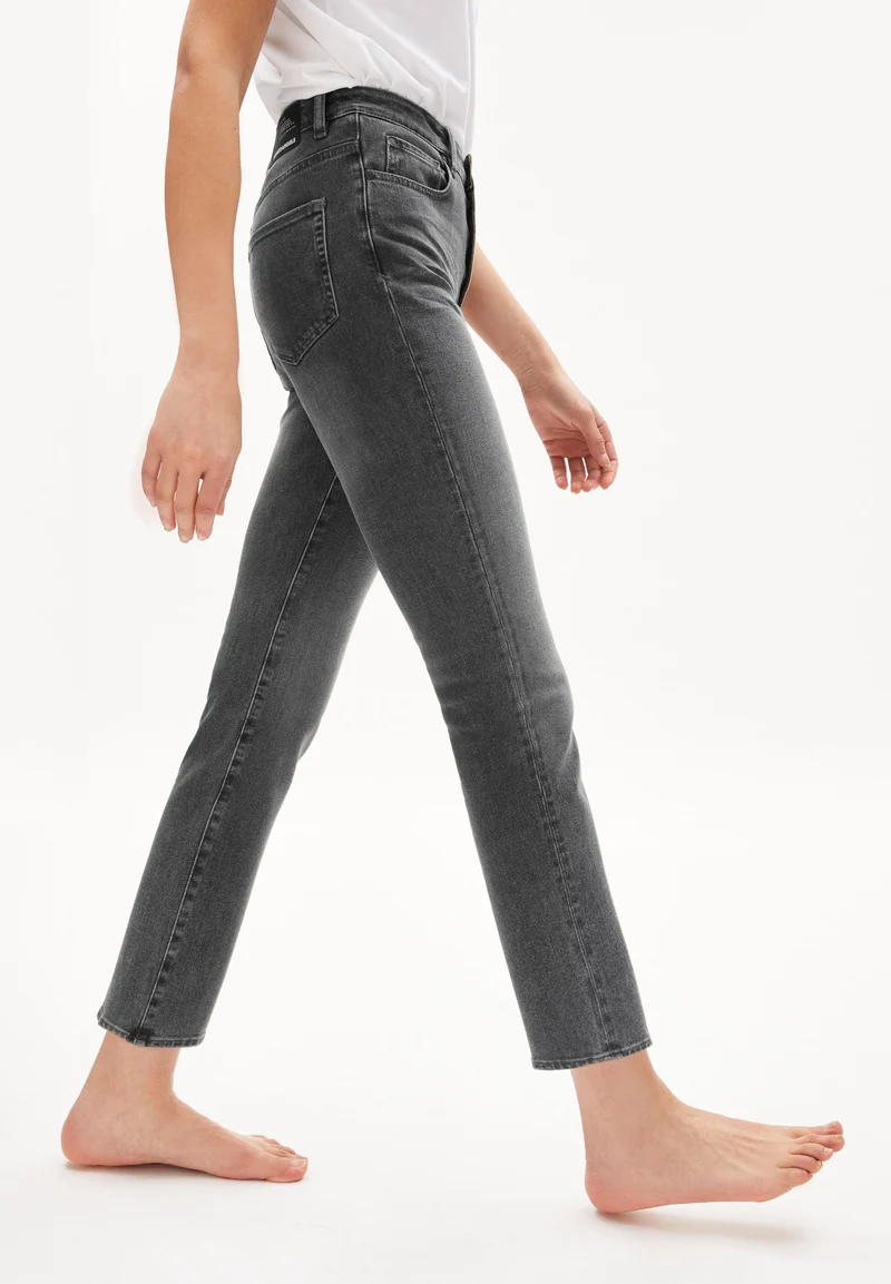 LEJAANI | worn stone grey