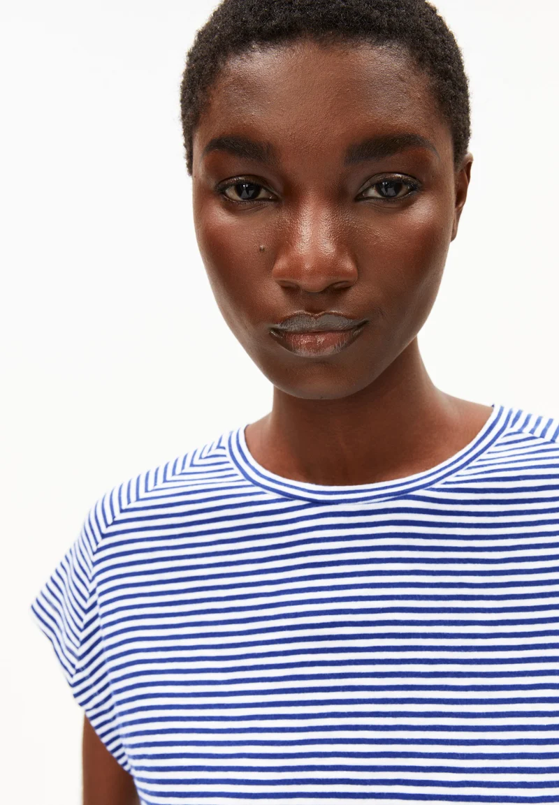ONELIAA LOVELY STRIPES T-SHIRT | oatmilk-blue noon