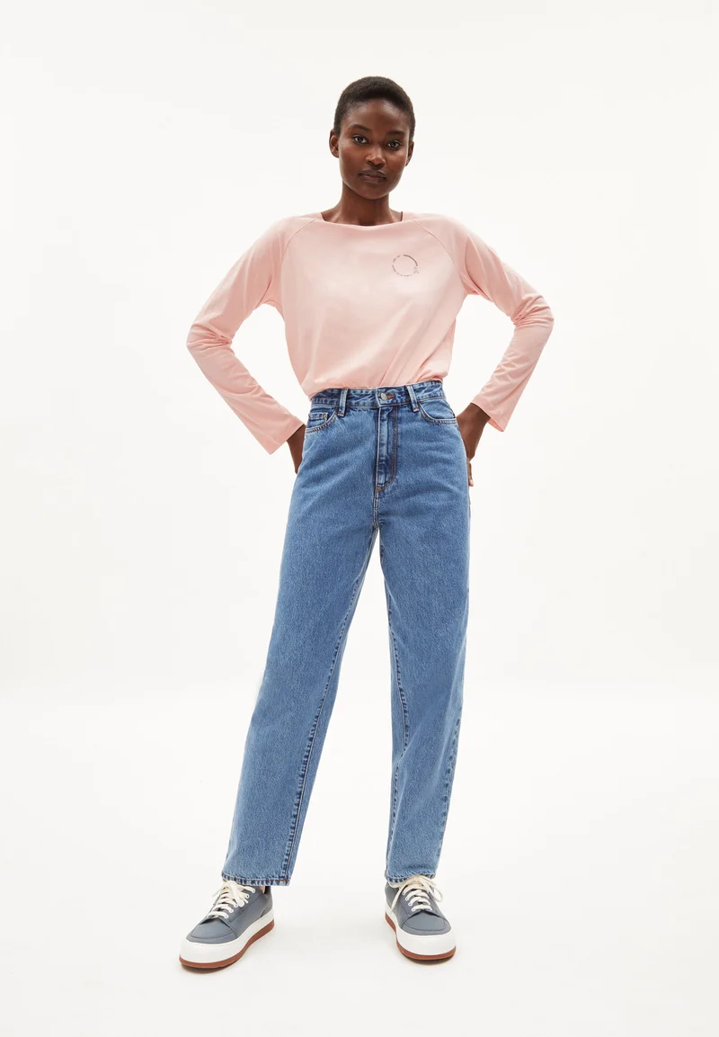AMELIAA CIRCLE | rose quartz
