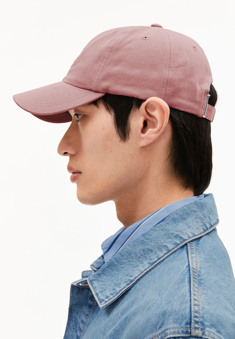 YENAAS BOLD KAPPE | light berry