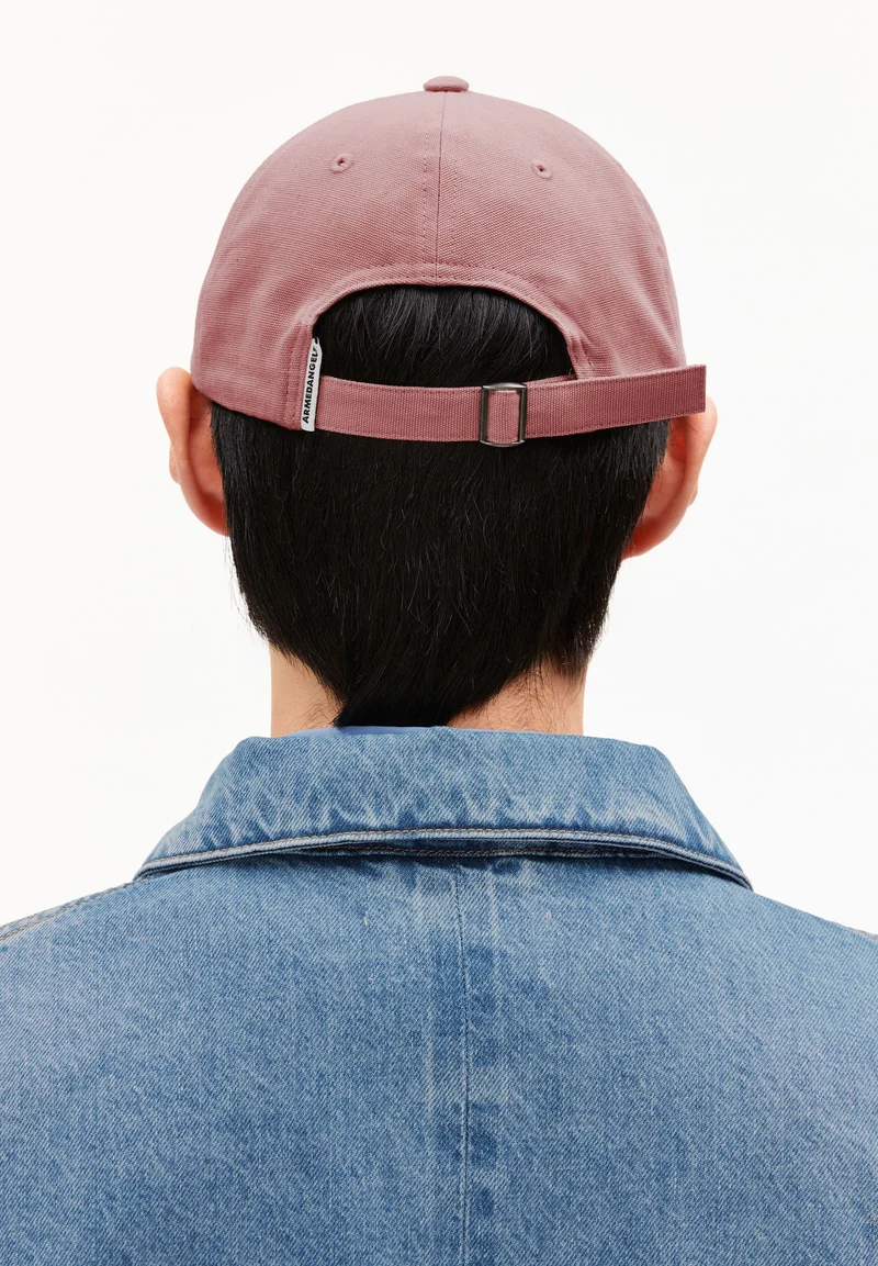 YENAAS BOLD KAPPE | light berry