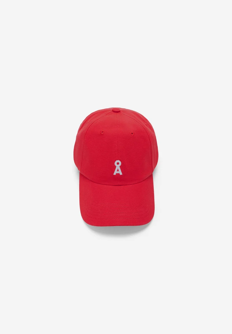 YENAAS BOLD KAPPE | scarlet red