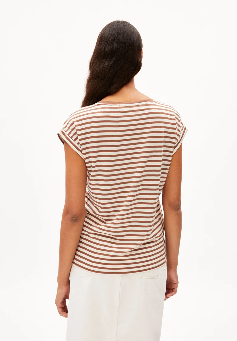 JILAANA STRIPES | nutshell-oatmilk