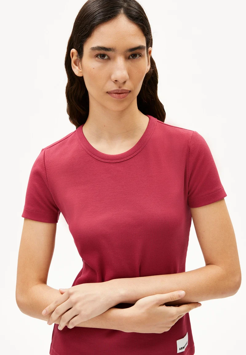 KARDAA T-SHIRT | red ash