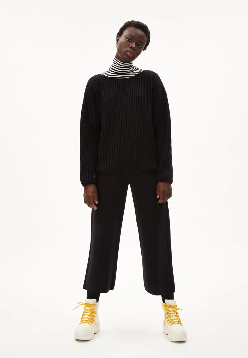 SAADI SOLID | black