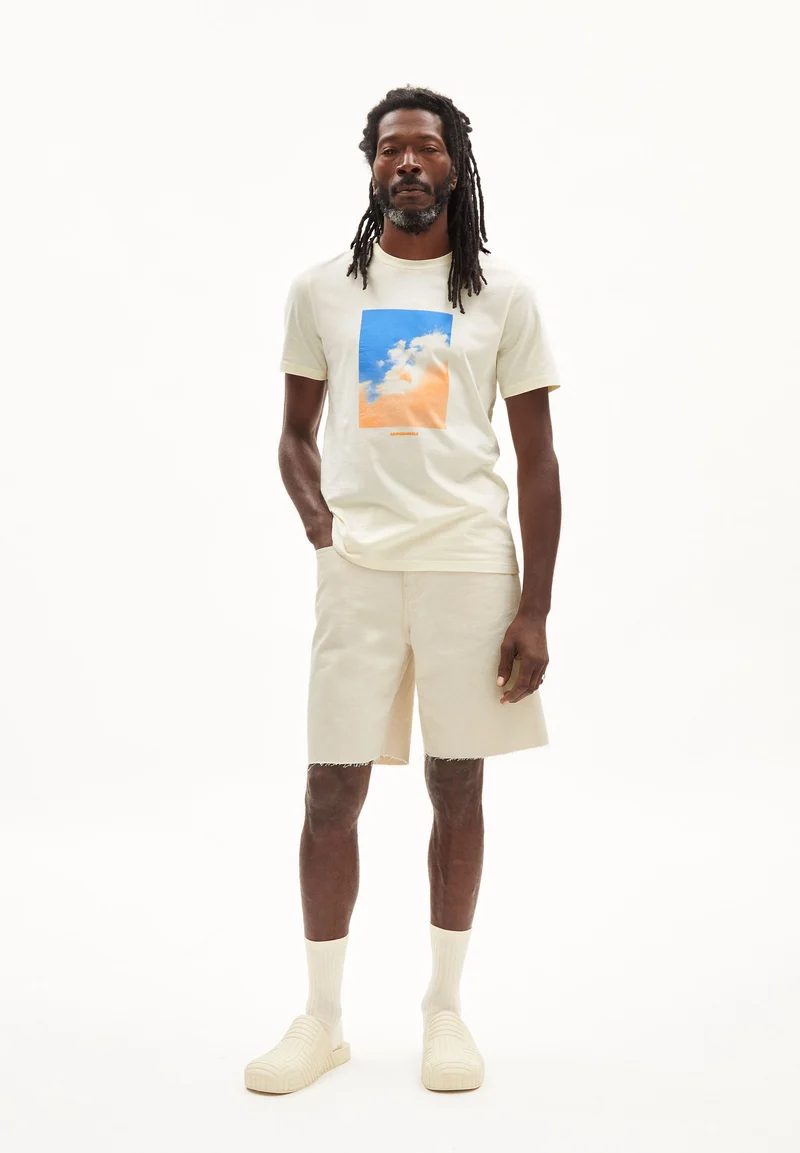 JAAMES SUMMER SKY | oatmilk