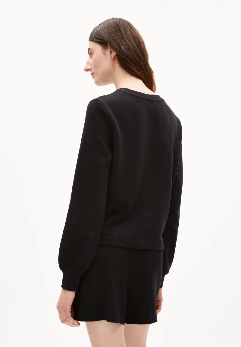 FABIAA | black