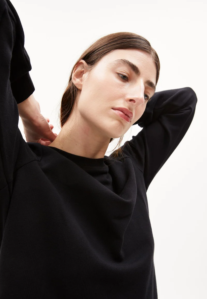 FABIAA | black