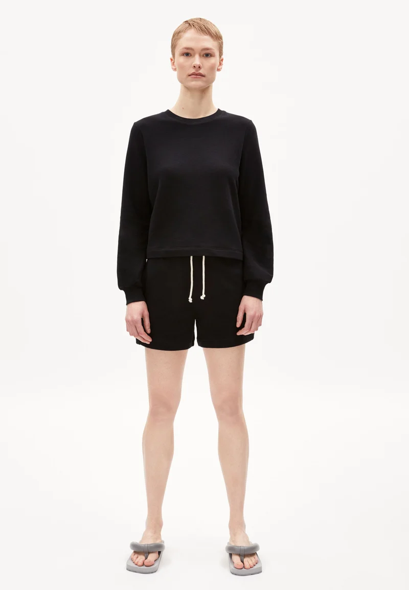LUZIAANA | black