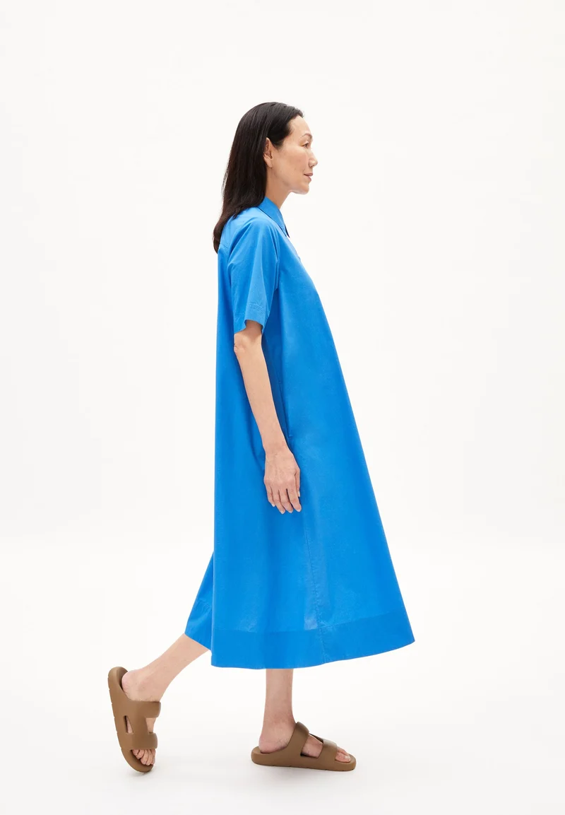 MARILAANA | warm blue