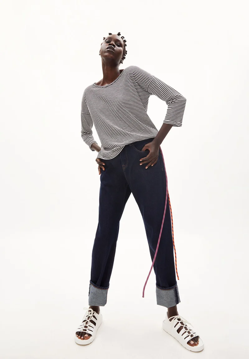SIANAA LOVELY STRIPES | black-oatmilk