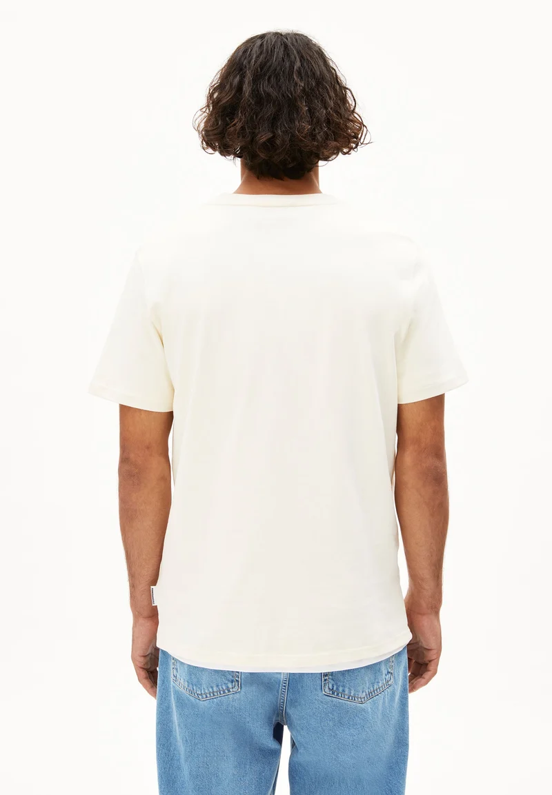 MAARKOS T-SHIRT | oatmilk