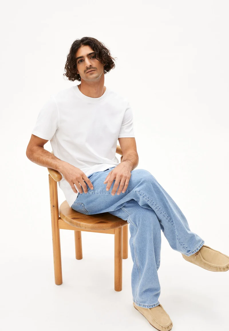 MAARKOS T-SHIRT | white