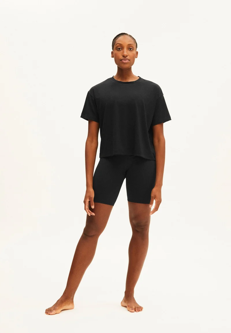 CLAAUDI | black