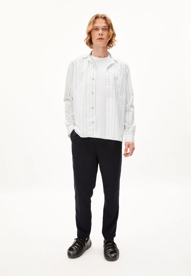 RONDAA | white