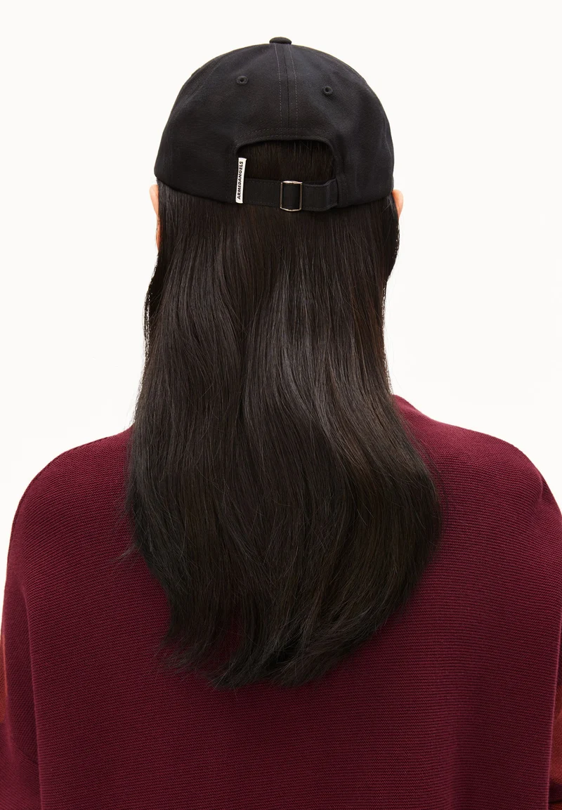 YENAAS BOLD KAPPE | black